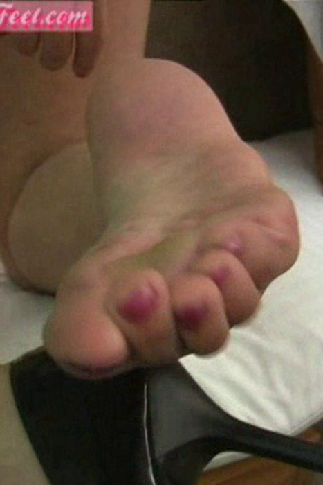 [cherryasianfeet高跟丝足性感视频]ID0305 05-01-2008 Piczy