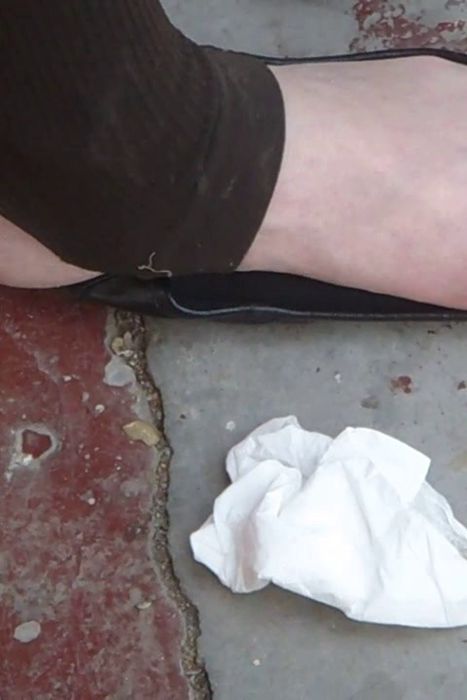 [赤足者高清视频]ID0073 棕丝踩脚袜挑鞋 超美丽