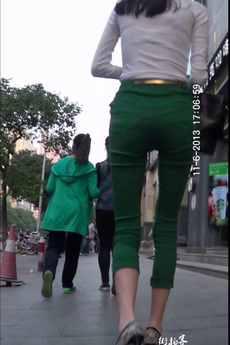 [街拍客视频]jx0075 绿色紧身裤大长腿美女