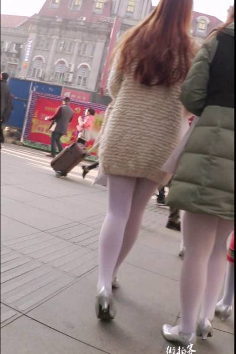 [街拍客视频]jx0168 三个白色丝袜美腿MM