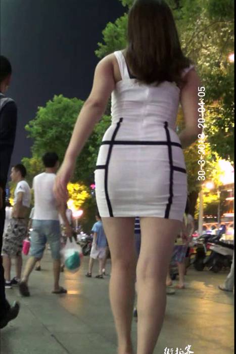 [街拍客视频]jx0350 白色包臀裙少妇蜂腰翘臀