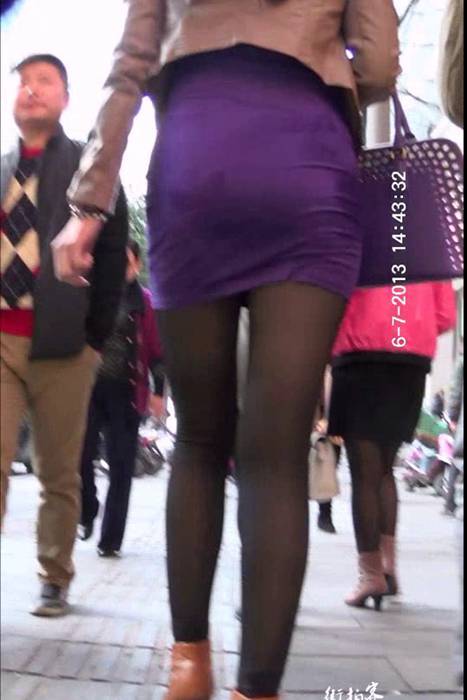 [街拍客视频]jx0375 性感黑丝宽臀短裙少妇