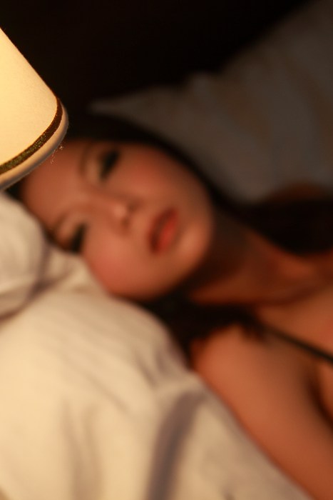 [中国模特写真]ID0060 KIKI2011.12.10(S)--性感提示：包臀裙俏女郎大胆幽会隐约可见